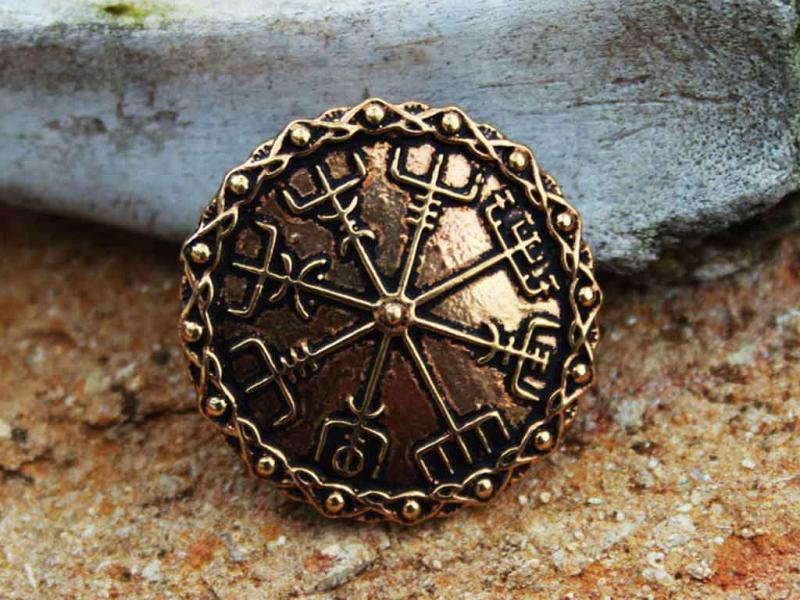 Brooch Vegvisir