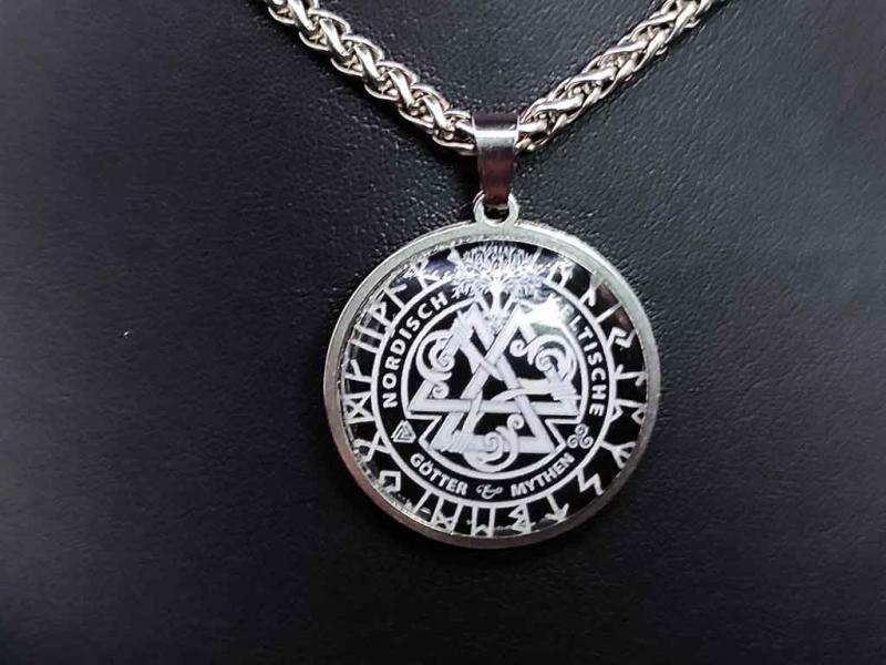 Das Amulett der Gemeinschaft weiß