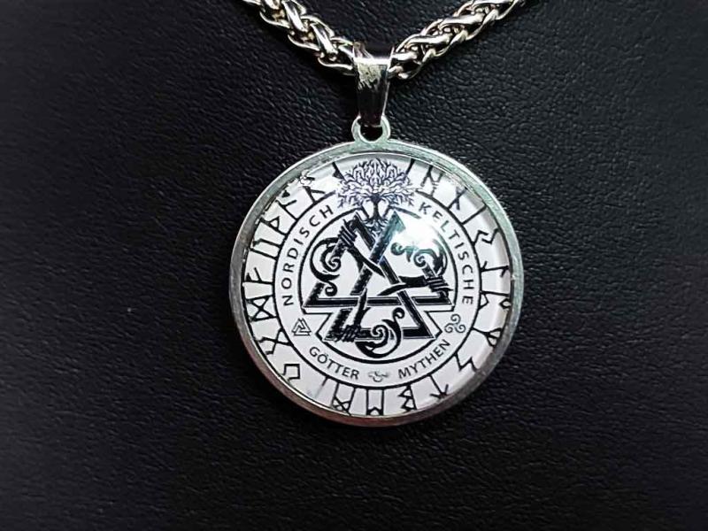 Das Amulett der Gemeinschaft weiß