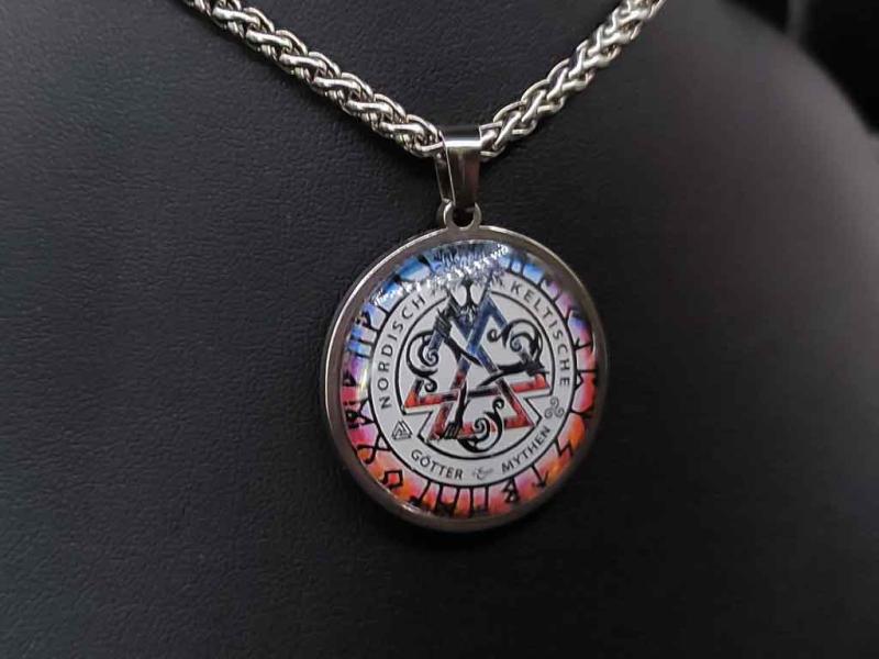 Das Amulett der Gemeinschaft farbig