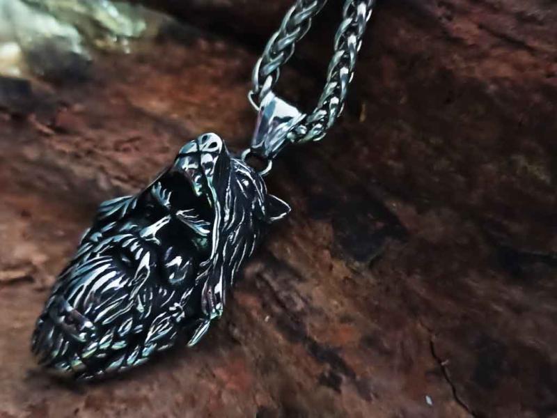 Berserker pendant