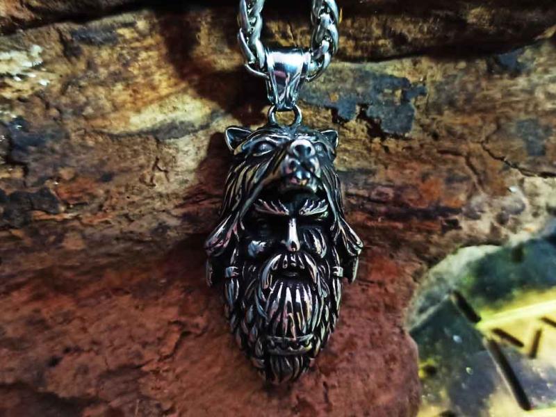 Berserker pendant