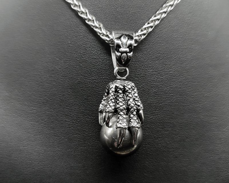 Dragon claw with ball