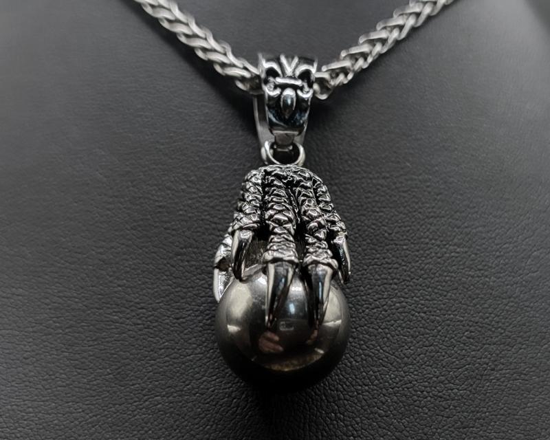 Dragon claw with ball