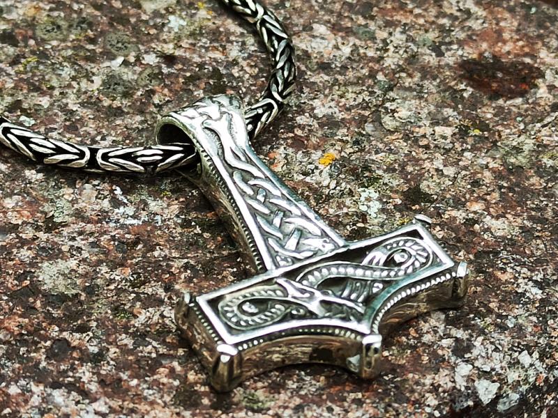 Thor's hammer, Mjölnir,