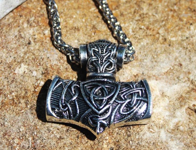 Thor Hammer Triquetra