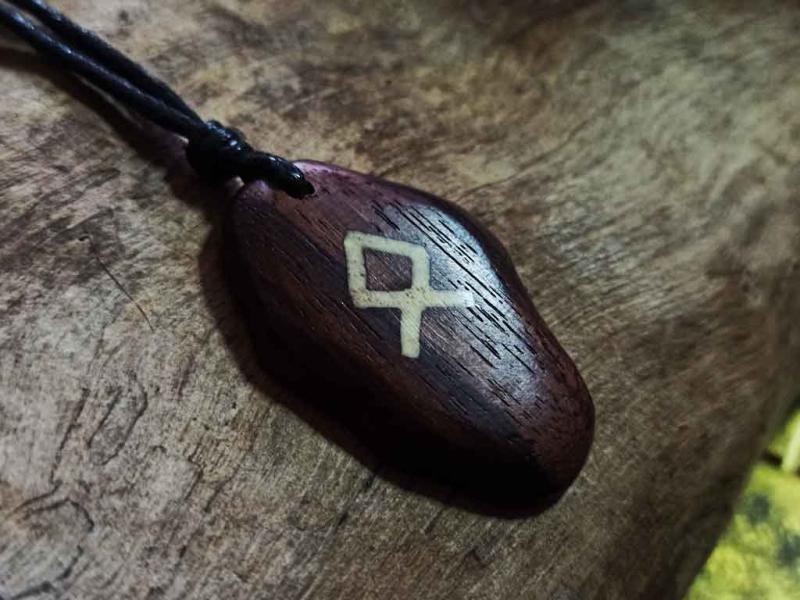 Wood Rune Othala