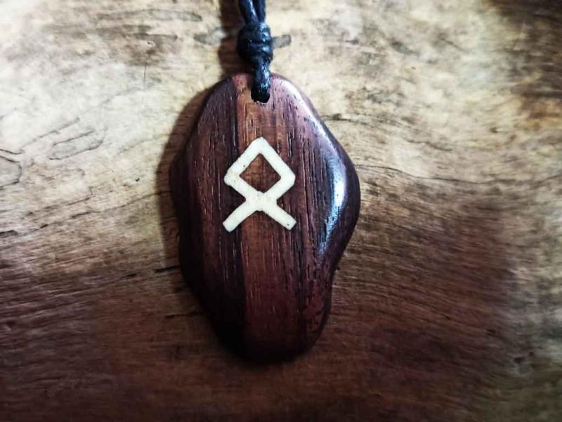 Wood Rune Othala