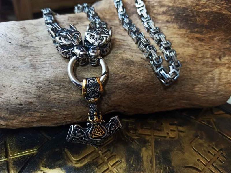 Rederike Wolf's chain of kings