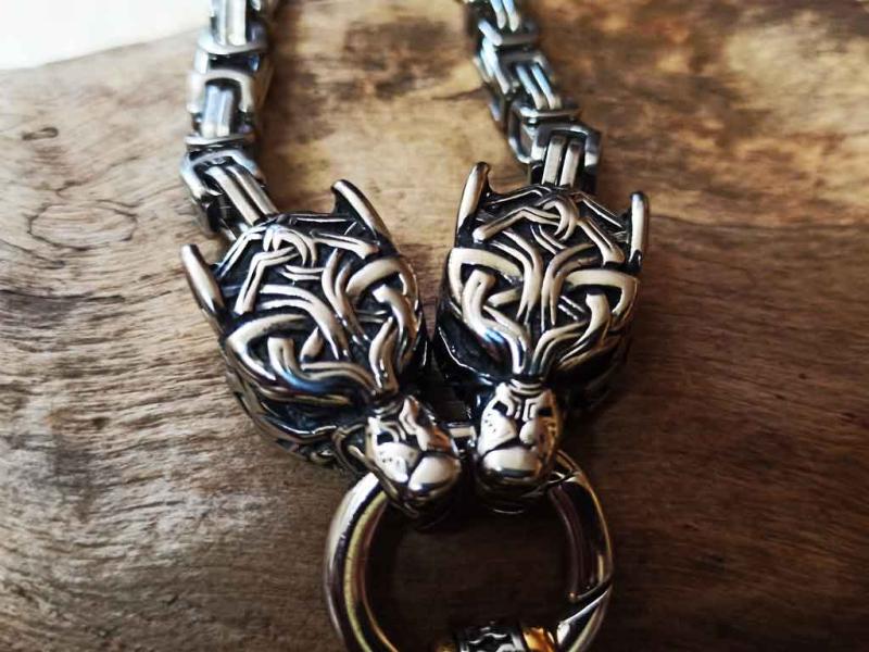 Rederike Wolf's chain of kings