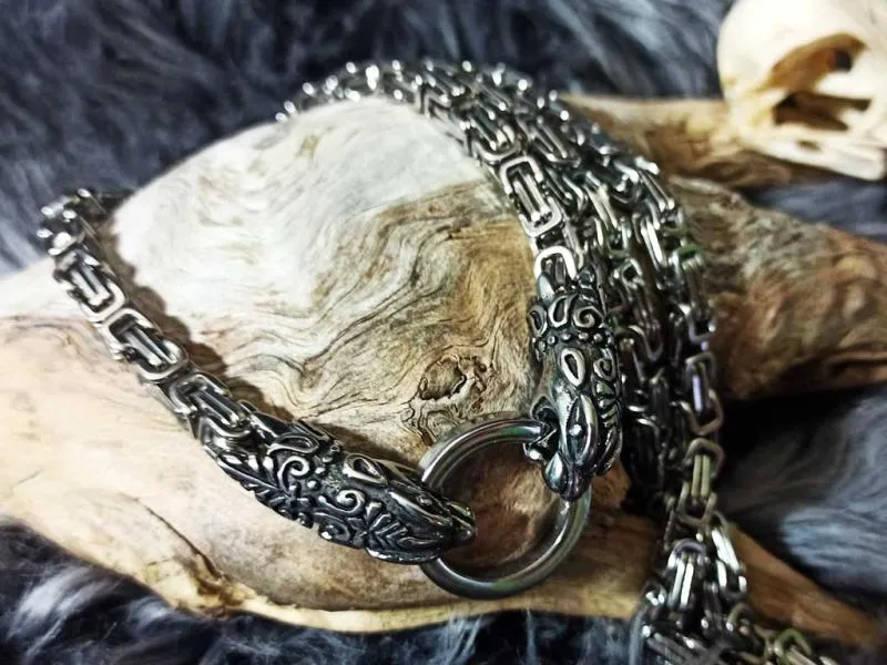 70cm king chain with fancy wolf heads