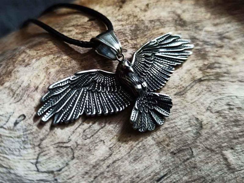 Edelstahl Rabe Hugin