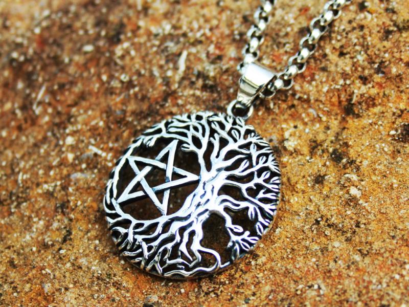 Lebensbaum mit Pentagramm