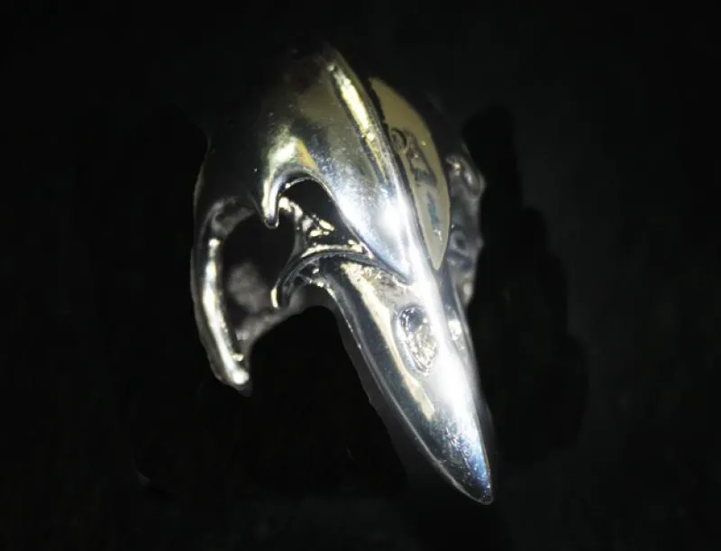 Large massive raven skull ring