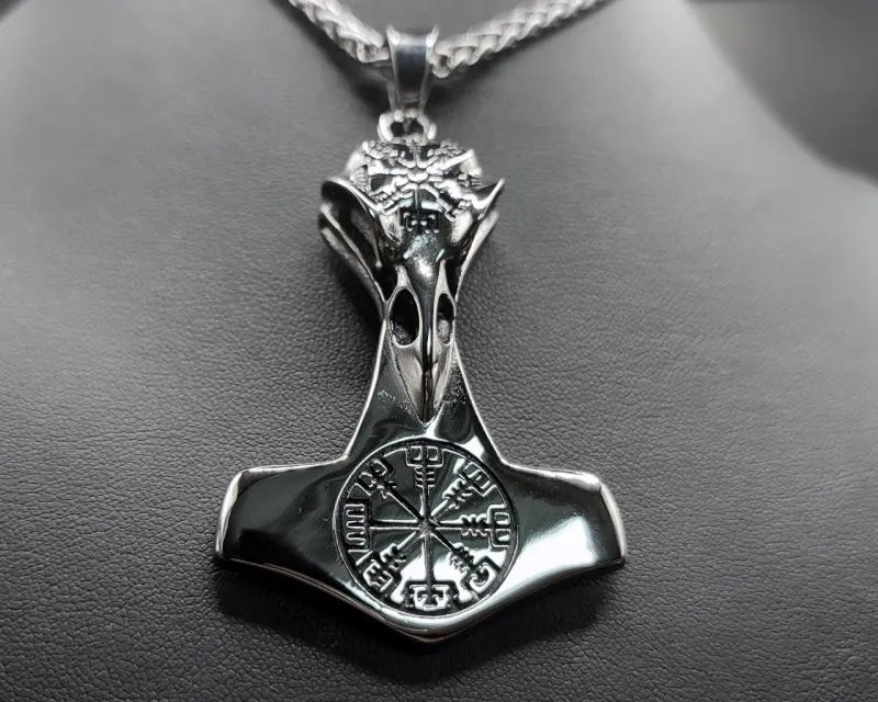Thorhammer mit Vegvisir und Rabenkopf Thorhammer mit Vegvisir und Rabenkopf