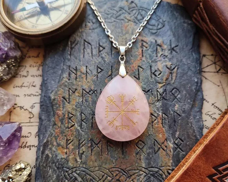 Rose Quartz - Vegvisir pendant