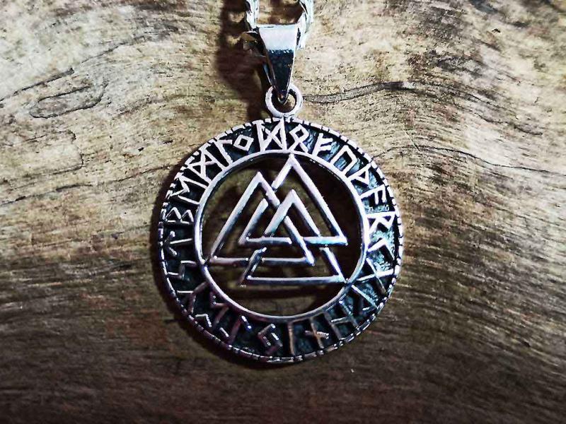 Valknut Odin's seal