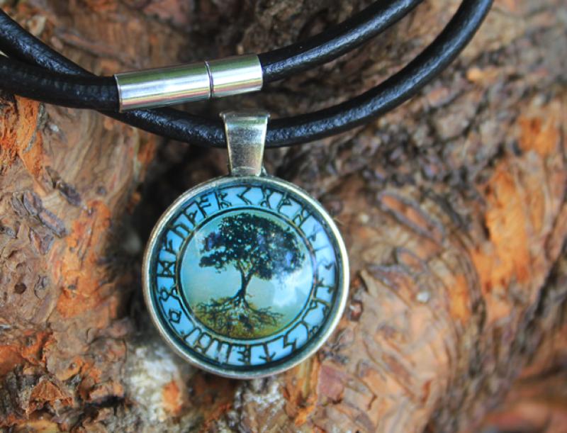 Amulett Weltenbaum