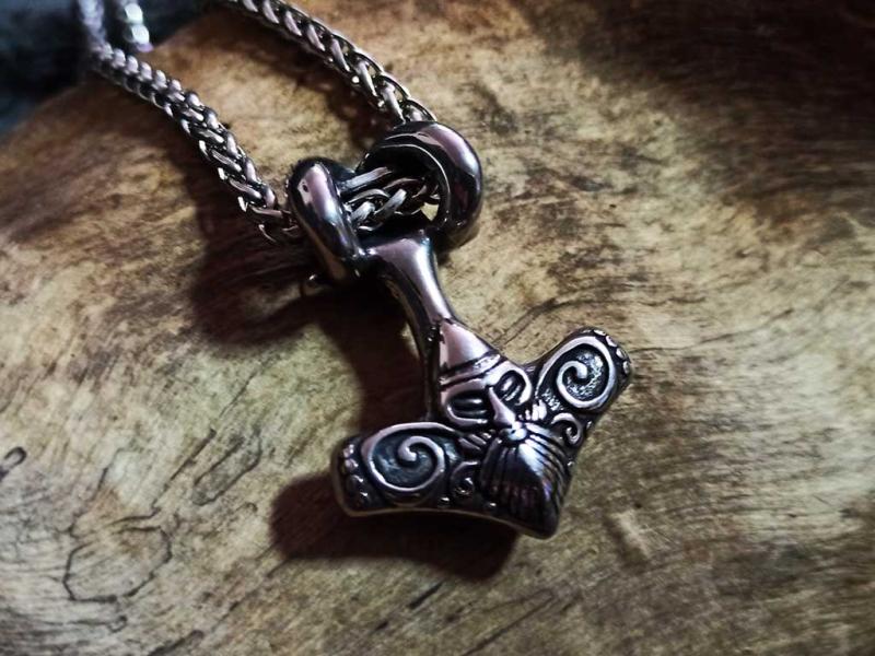 Widder Mjölnir Odin