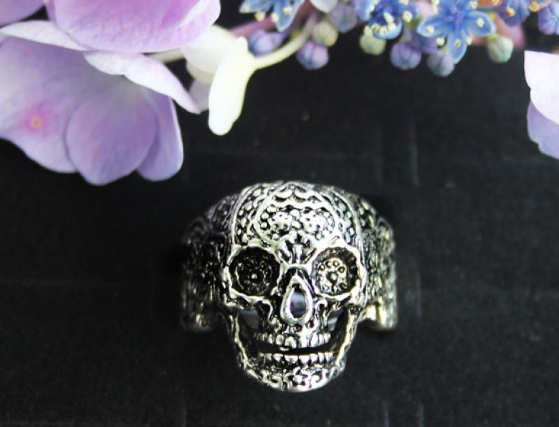 Flower skull head ring