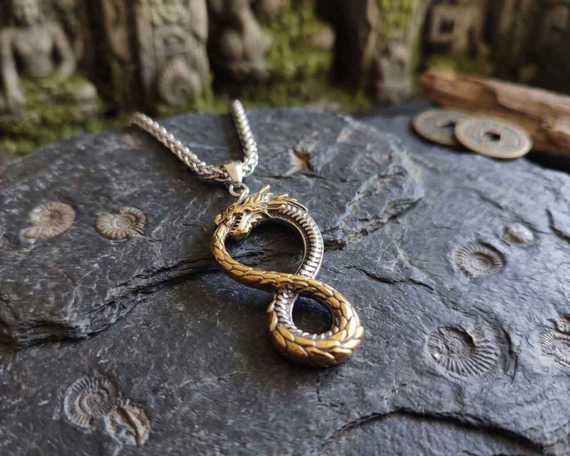 Ouroboros Drachen-Anhänger