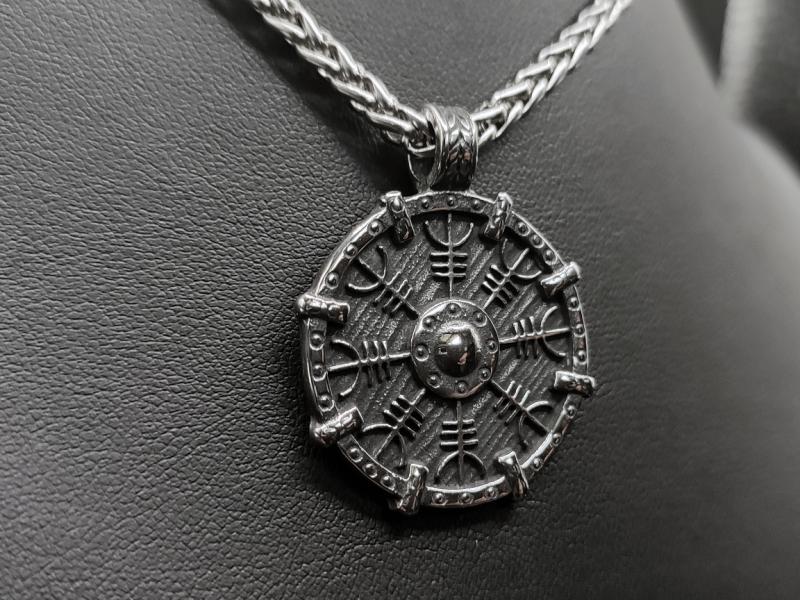 Wikingerschild Anhänger aus Edelstahl