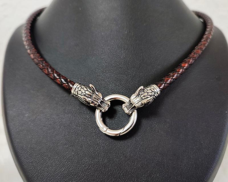 Dunkelbraune Lederkette mit Wolfsköpfen – Leder & Edelstahl, 50 cm x 6 mm