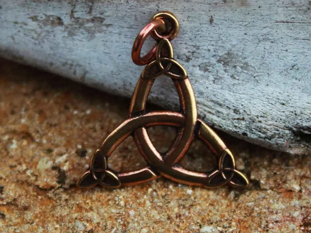 Celtic triquetra made in bronze