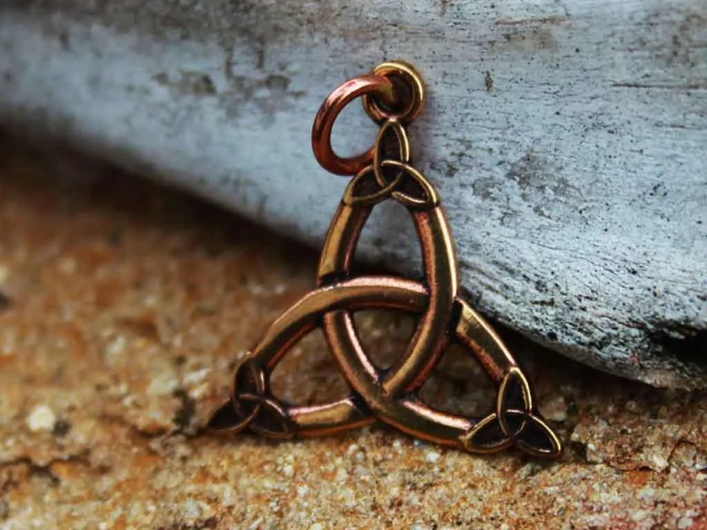 Celtic triquetra made in bronze