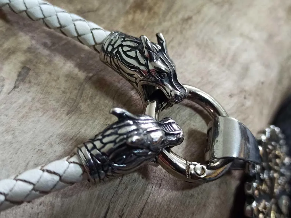 White wolf leather necklace with Vegvisir / Aegishjalmur