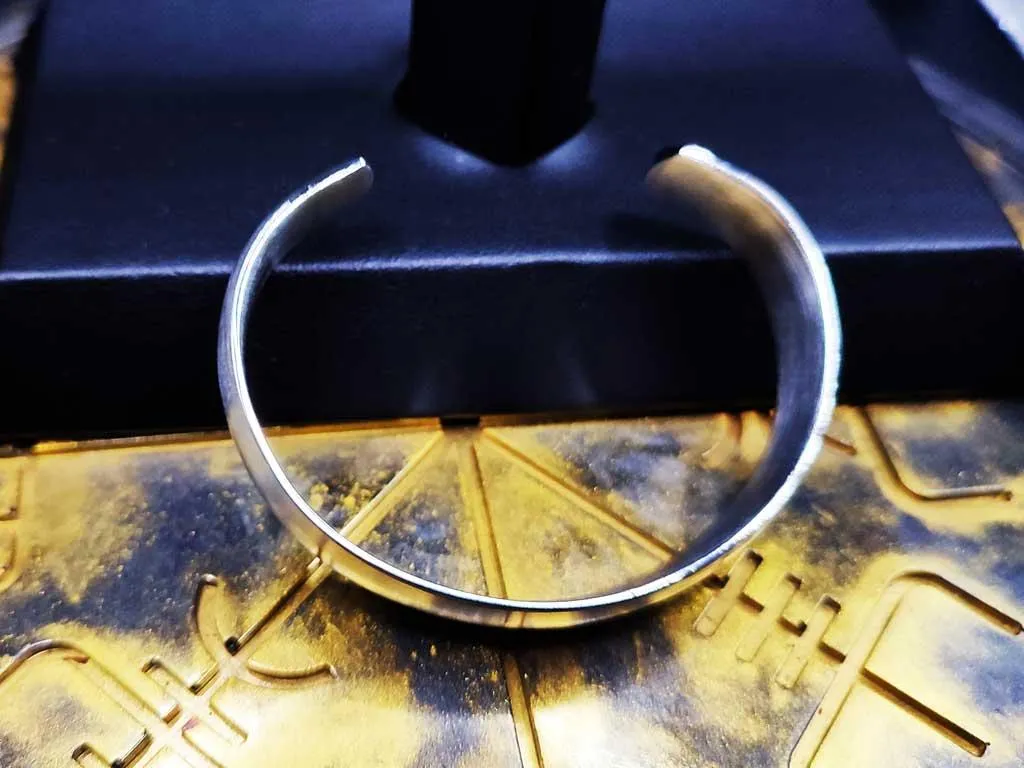 Plain simple stainless steel bangle