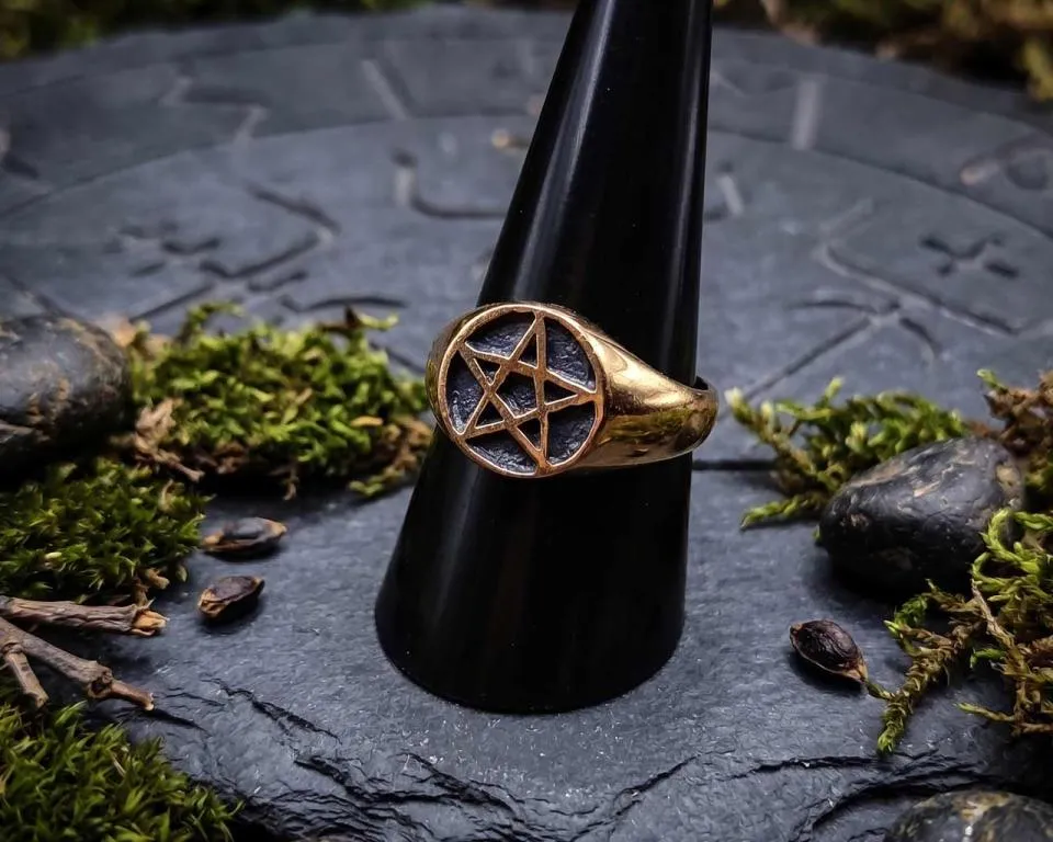 Pentagram Bronze Ring