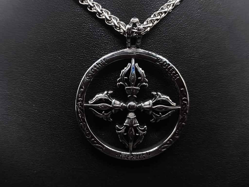Buddhistischer Vajra-Edelstahlanhänger