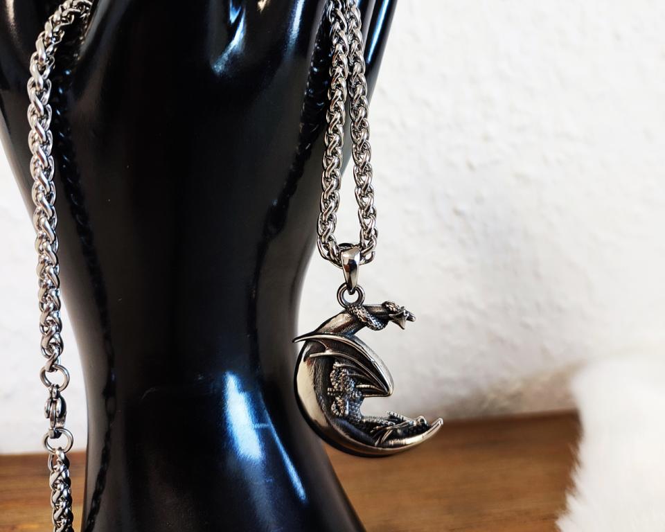 Mystical Moon & Dragon