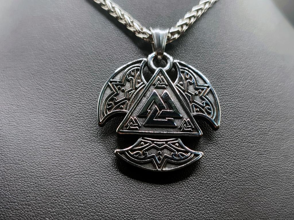 Valknut-Axt-Amulett aus Edelstahl