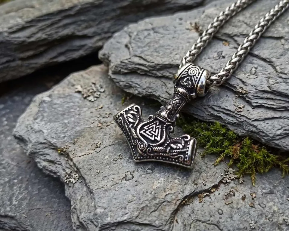 Runes - Valknut Stainless Steel Thorhammer