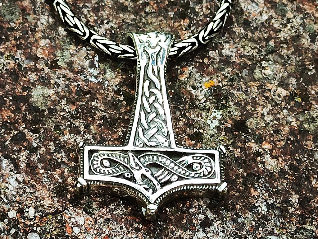 Thor's hammer, Mjölnir,