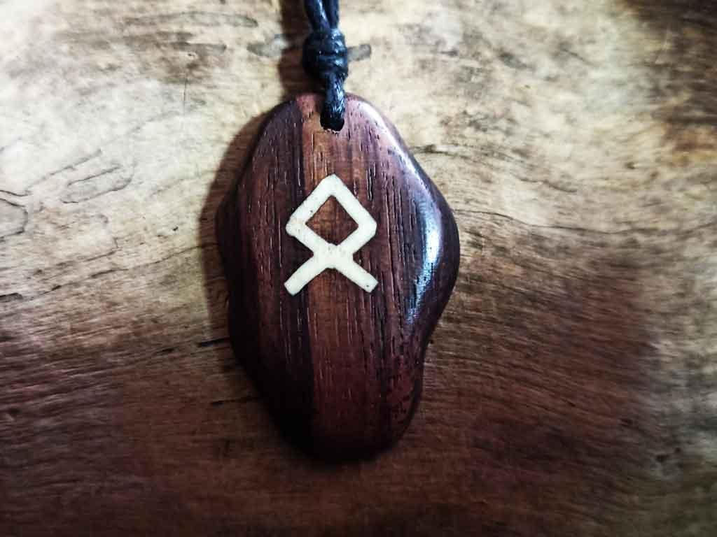 Wood Rune Othala