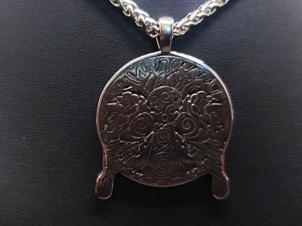 Hugin and Munin on the Tree of Life pendant