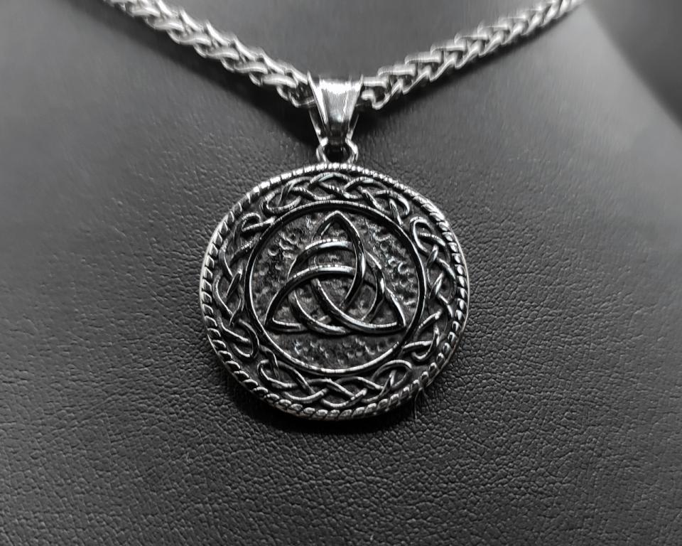 Schutzknoten im keltischen Stil