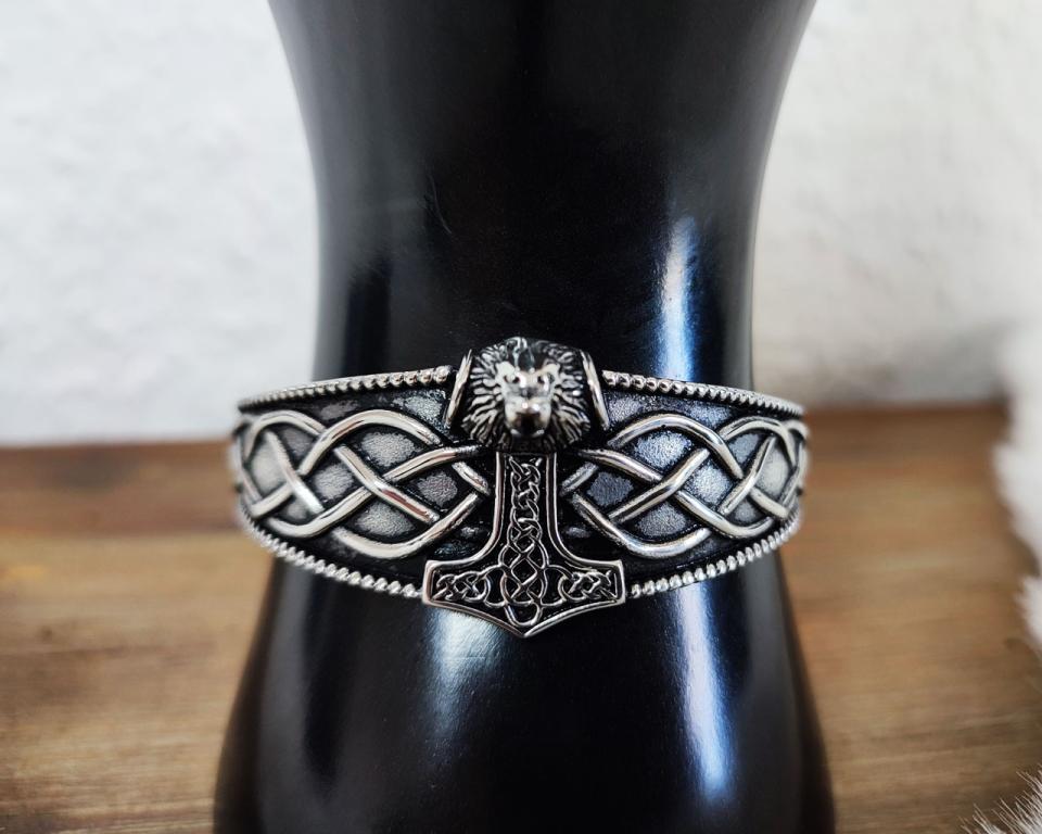 Edelstahl Armreif – Thorhammer mit Löwenkopf
