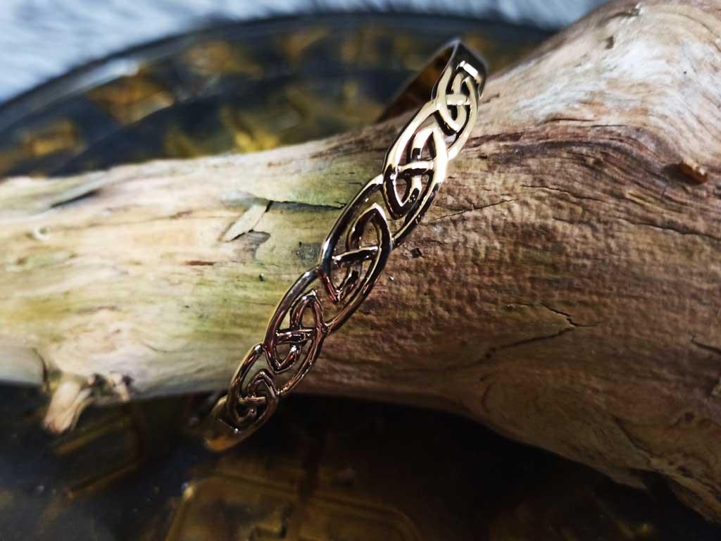 Slim Celtic ladies bangle