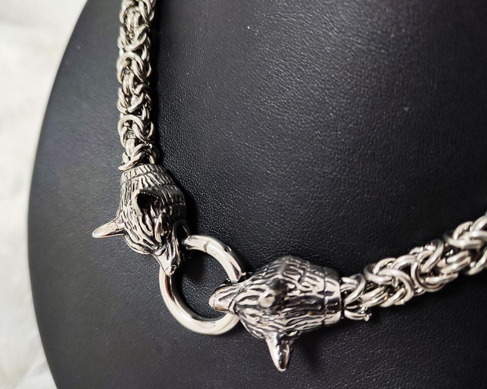 Byzantine stainless steel chain with imposing wolf heads