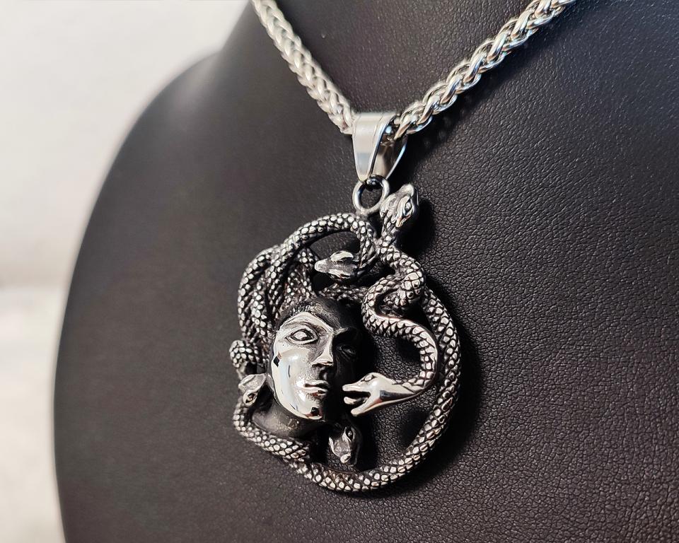 Medusa Stainless Steel Pendant – Mythological Jewelry