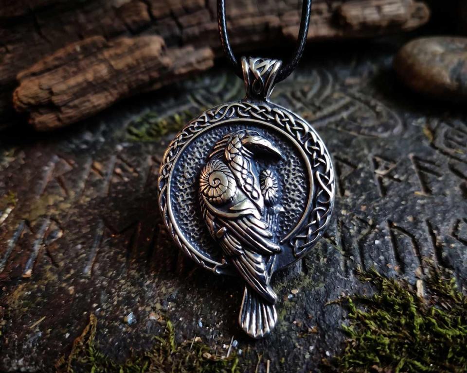 Hugin the raven