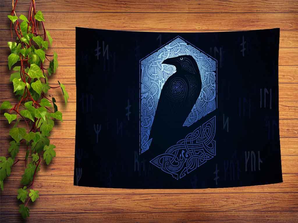 Raven wall cloth in mom style