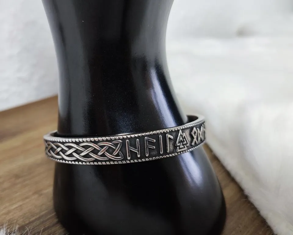 Valknut Armreif aus Edelstahl