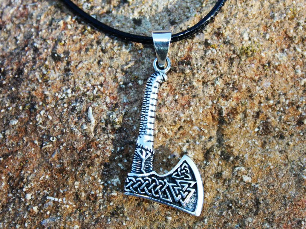 Ax with Celtic knot and Valknut