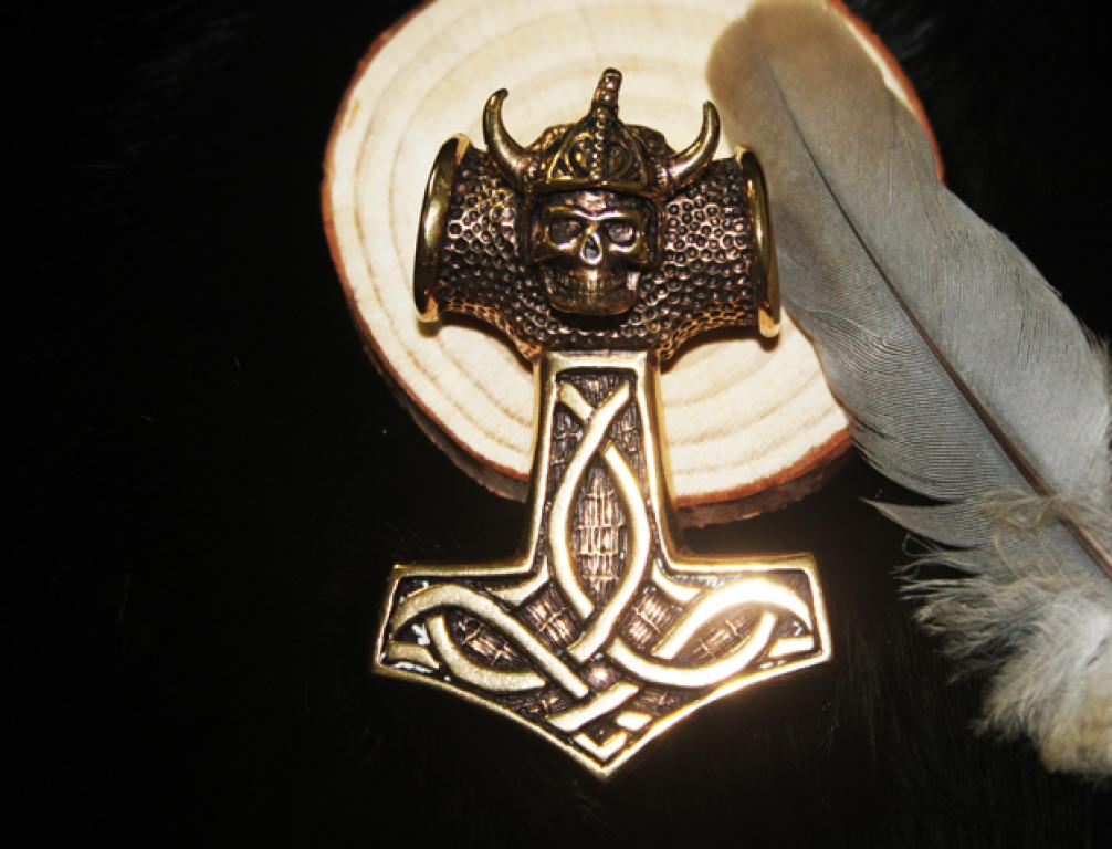 Great Thors Hammer Viking Skull