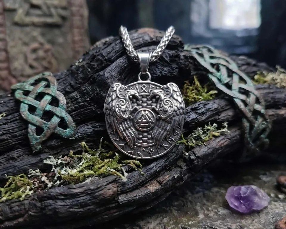 Viking raven pendant made of stainless steel